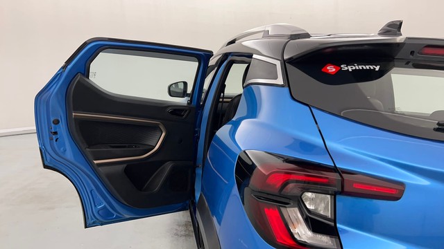 Second-hand 2021 Renault Kiger RXT Turbo for sale in Lucknow-29