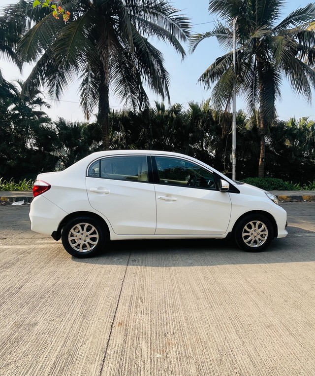 Second-hand 2016 Honda Amaze VX CVT i-VTEC for sale in Mumbai-1