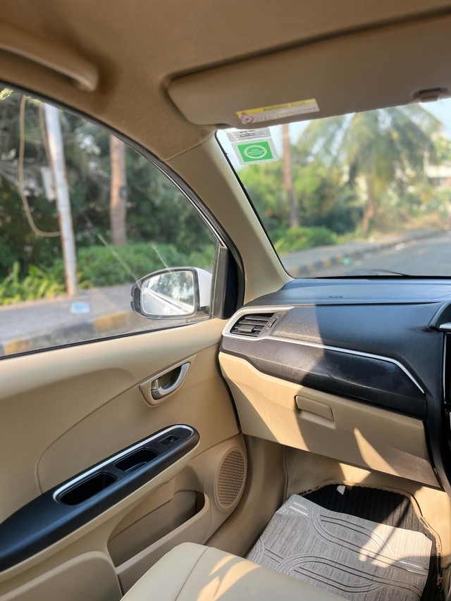 Second-hand 2016 Honda Amaze VX CVT i-VTEC for sale in Mumbai-21