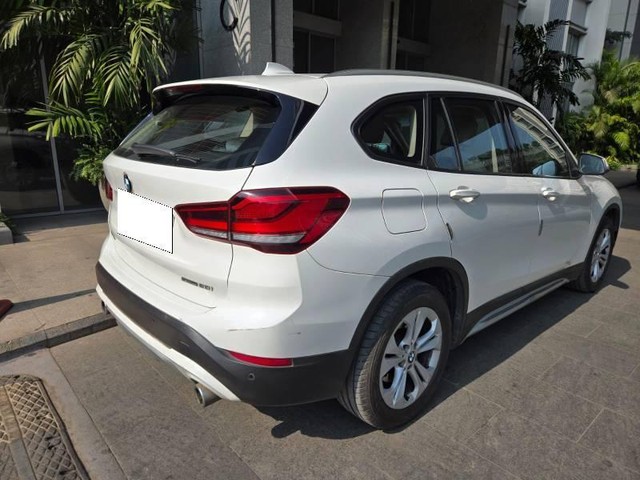 Second-hand 2021 BMW X1 sDrive 20i Tech Edition for sale in Mumbai-2