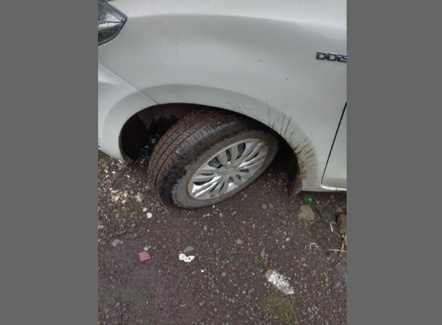 Second-hand 2018 Maruti Swift Dzire AMT VXI for sale in Thane-4