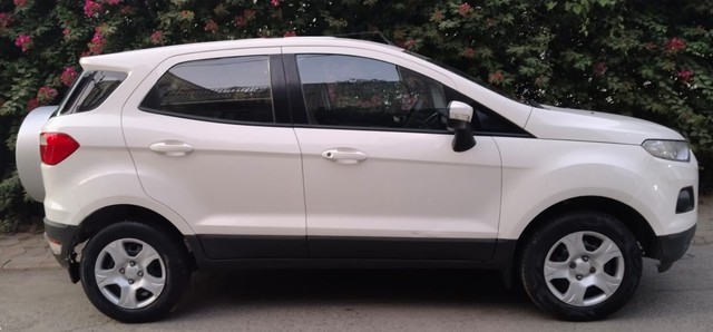 Second-hand 2015 Ford Ecosport 1.5 TDCi Trend Plus BSIV for sale in Indore-3