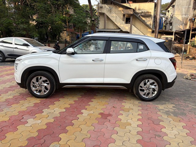 Second-hand 2022 Hyundai Creta SX IVT BSVI for sale in Mumbai-4