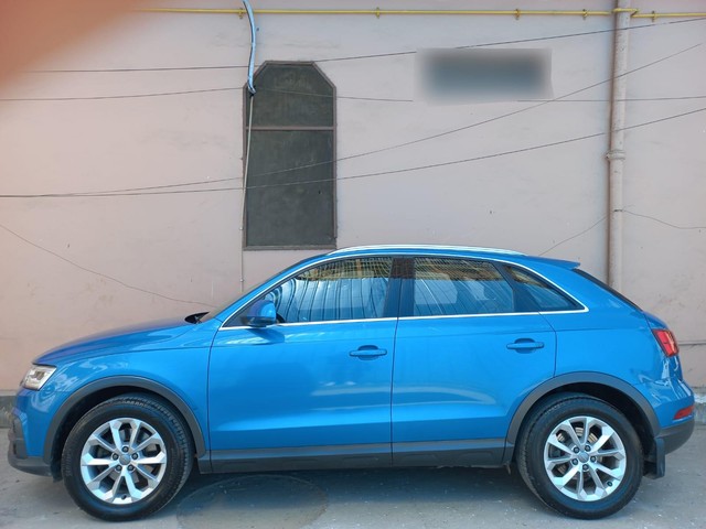Second-hand 2017 Audi Q3 30 TFSI Premium FWD for sale in New Delhi-2