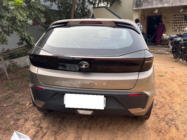 Second-hand 2025 Tata Altroz Pure S for sale in Nellore-2