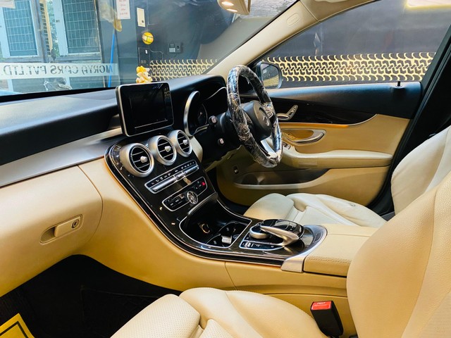 Second-hand 2017 Mercedes-Benz C-Class C 200 Avantgarde Edition C for sale in Thane-7