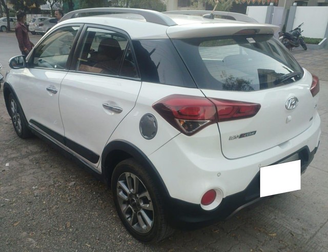 Hyundai i20 Active 1.4 SX Second-hand 2015 Hyundai i20 Active 1.4 SX for sale in Aurangabad-4