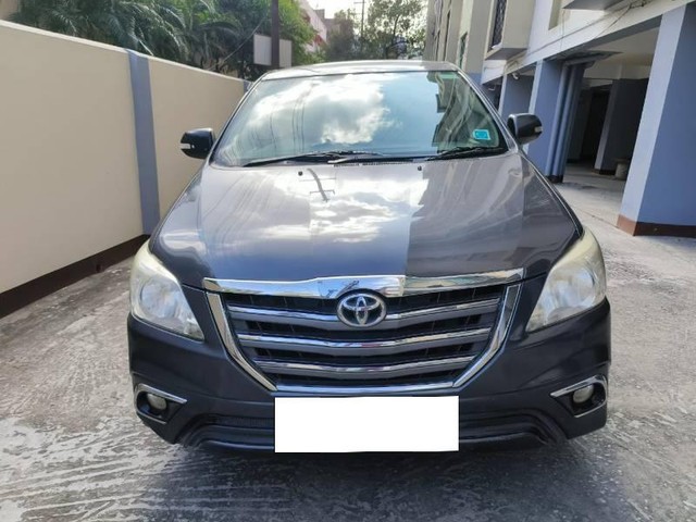 Second-hand 2015 Toyota Innova 2.5 G (Diesel) 7 Seater BS IV for sale in Guwahati-3