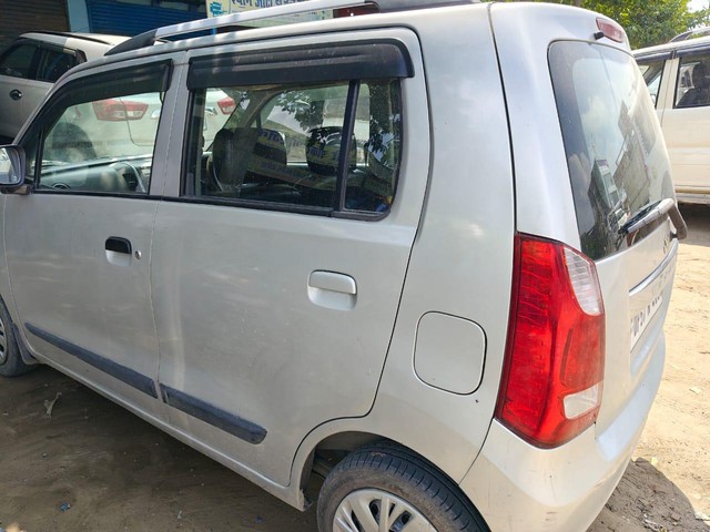 Second-hand 2012 Maruti Wagon R VXI BS IV for sale in Deoria-4