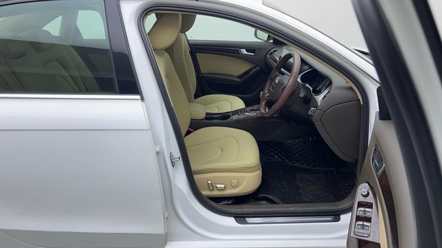 Second-hand 2015 Audi A4 35 TDI Premium Plus for sale in Jaipur-15