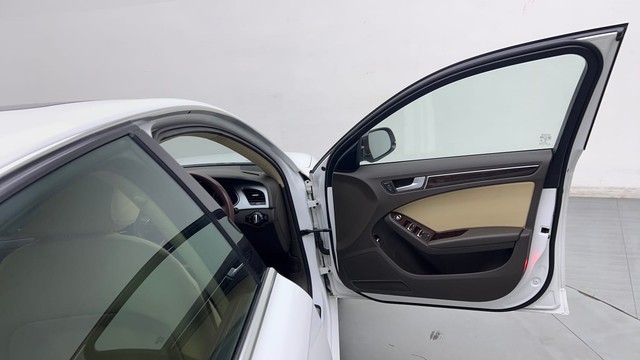 Second-hand 2015 Audi A4 35 TDI Premium Plus for sale in Jaipur-16