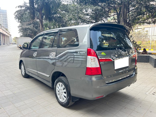 Second-hand 2014 Toyota Innova 2.5 VX (Diesel) 8 Seater BS IV for sale in Pune-3