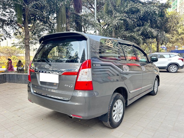 Second-hand 2014 Toyota Innova 2.5 VX (Diesel) 8 Seater BS IV for sale in Pune-9