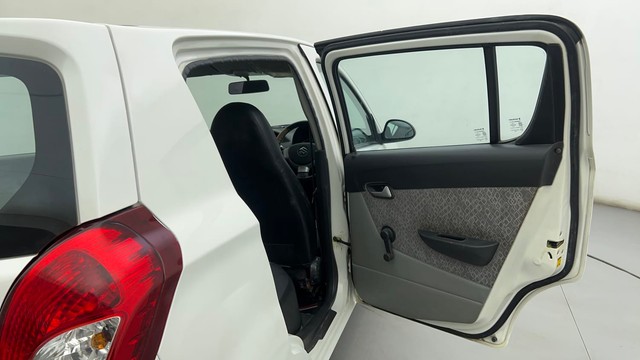 Second-hand 2017 Maruti Alto 800 LXi for sale in Ahmedabad-35