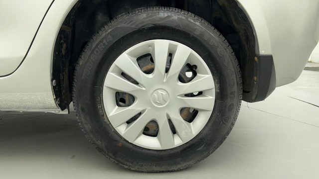 Second-hand 2013 Maruti Swift Dzire VXI for sale in Ahmedabad-19