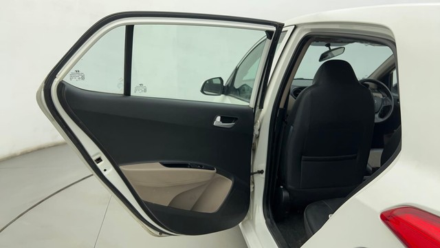 Second-hand 2017 Hyundai Grand i10 1.2 Kappa Sportz BSIV for sale in Ahmedabad-36