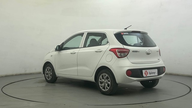Second-hand 2017 Hyundai Grand i10 1.2 Kappa Sportz BSIV for sale in Ahmedabad-5