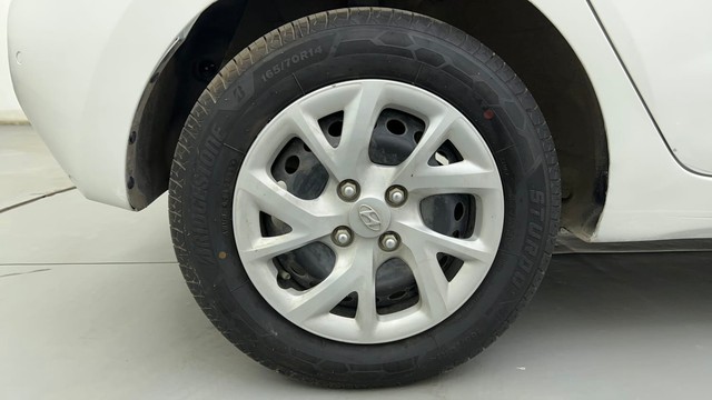 Second-hand 2017 Hyundai Grand i10 1.2 Kappa Sportz BSIV for sale in Ahmedabad-18