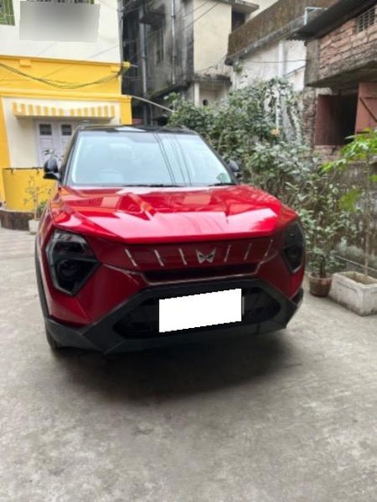 Second-hand 2025 Mahindra XUV 3XO REVX A Turbo AT for sale in Siliguri