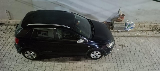 Second-hand 2014 Volkswagen Polo Diesel Highline 1.2L for sale in Ludhiana-4