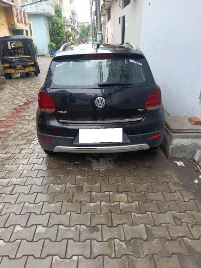 Second-hand 2014 Volkswagen Polo Diesel Highline 1.2L for sale in Ludhiana-3