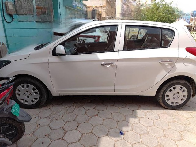 Second-hand 2012 Hyundai i20 1.4 Magna Opt Diesel for sale in Bikaner-1