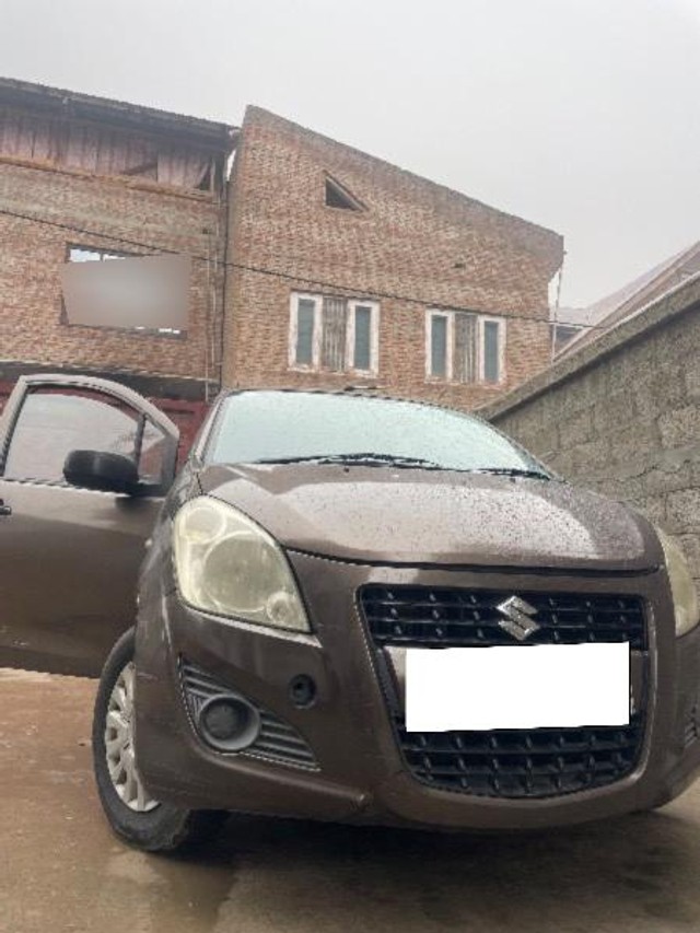 Second-hand 2013 Maruti Ritz LDi for sale in Srinagar-2