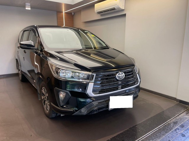 Second-hand 2022 Toyota Innova Crysta 2.4 GX 8 STR for sale in Mumbai-15