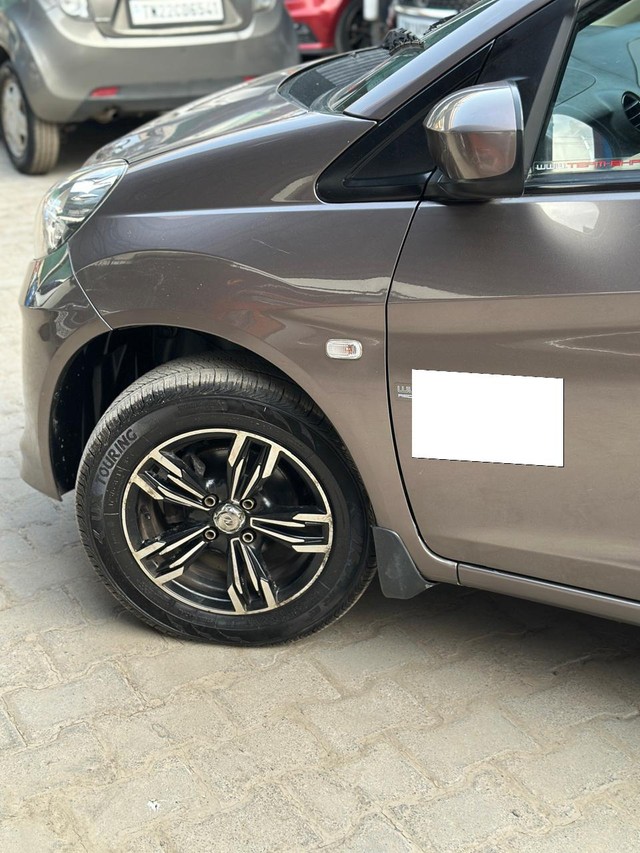 Second-hand 2012 Honda Brio S MT for sale in Chennai-3