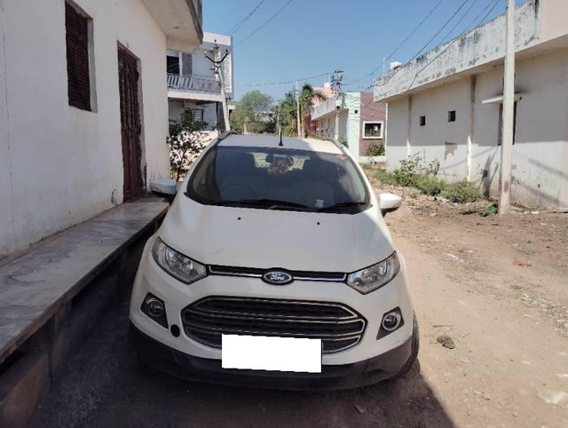 Second-hand 2018 Ford Ecosport 1.5 Petrol Titanium BSIV for sale in Banswara-4