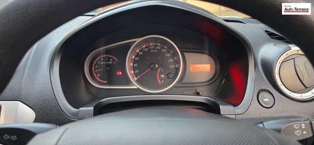 Second-hand 2011 Ford Figo Petrol ZXI for sale in Mohali-3