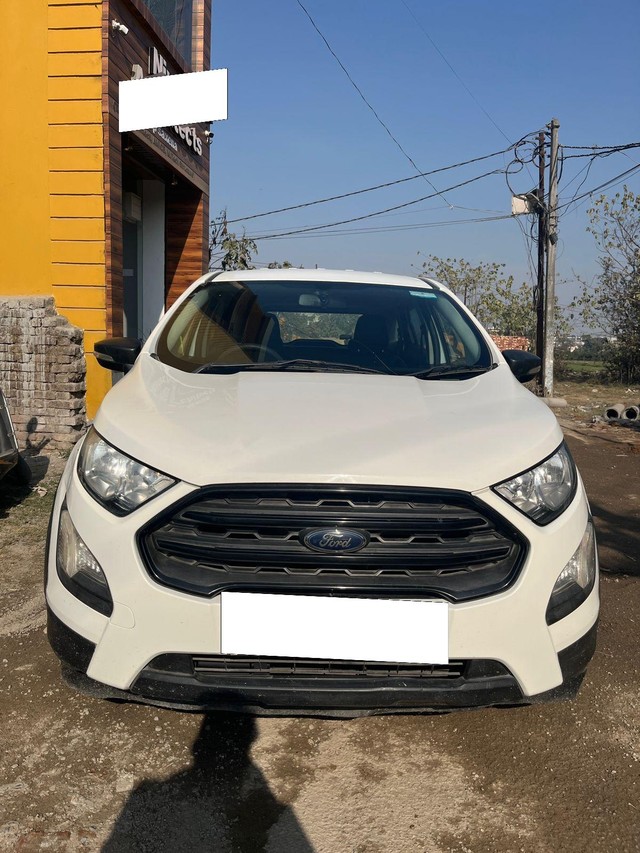 Second-hand 2017 Ford Ecosport 1.5 Petrol Ambiente BSIV for sale in Dehradun-3