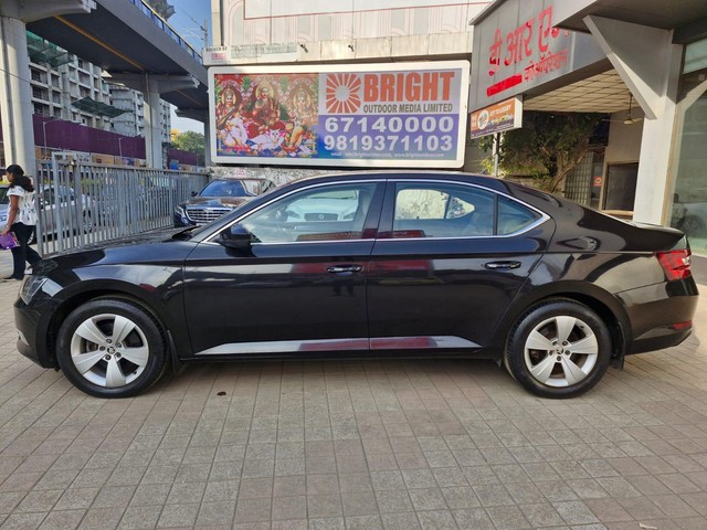 Second-hand 2017 Skoda Superb Style 1.8 TSI AT for sale in Mumbai-6