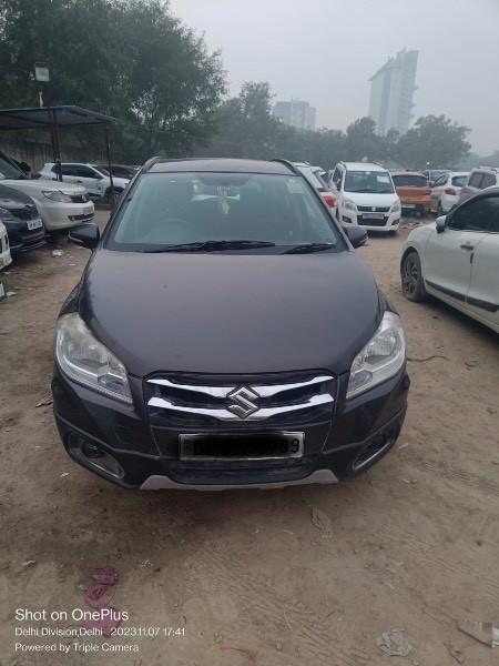 Used 2015 Maruti S Cross Diesel Manual in Chandigarh at ₹3 Lakh - CarDekho