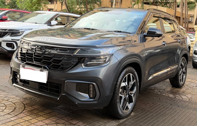 Second-hand 2023 Kia Seltos X-Line Turbo DCT for sale in Mumbai-2