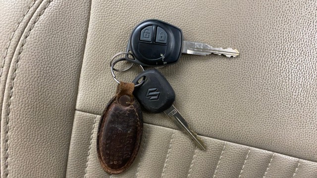 Second-hand 2016 Maruti Swift Dzire VXI Optional for sale in Hyderabad-21