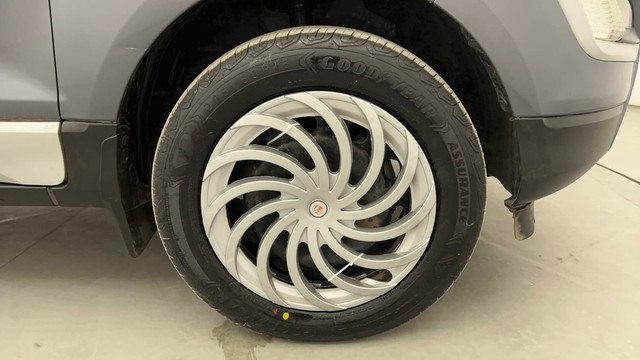 Second-hand 2017 Ford Ecosport Trend Diesel for sale in Pune-17