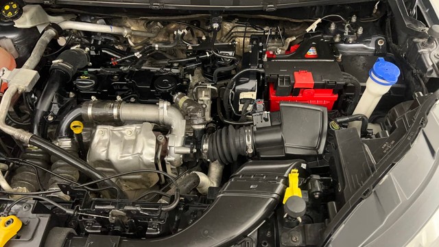 Second-hand 2017 Ford Ecosport Trend Diesel for sale in Pune-31