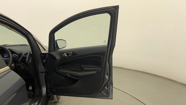 Second-hand 2017 Ford Ecosport Trend Diesel for sale in Pune-16