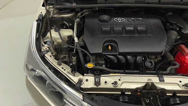 Second-hand 2015 Toyota Corolla Altis Petrol LE for sale in Mumbai-31