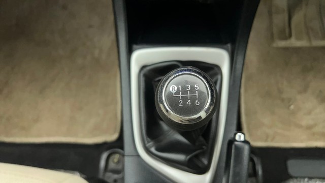 Second-hand 2015 Toyota Corolla Altis Petrol LE for sale in Mumbai-12