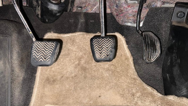 Second-hand 2015 Toyota Corolla Altis Petrol LE for sale in Mumbai-14