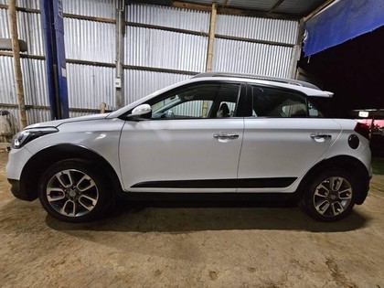 Second-hand 2017 Hyundai i20 Active 1.4 SX for sale in Guwahati