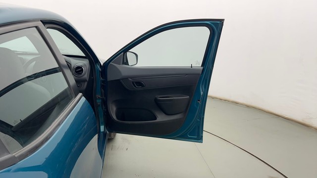 Second-hand 2021 Renault KWID 1.0 RXT Opt for sale in Kolkata-16