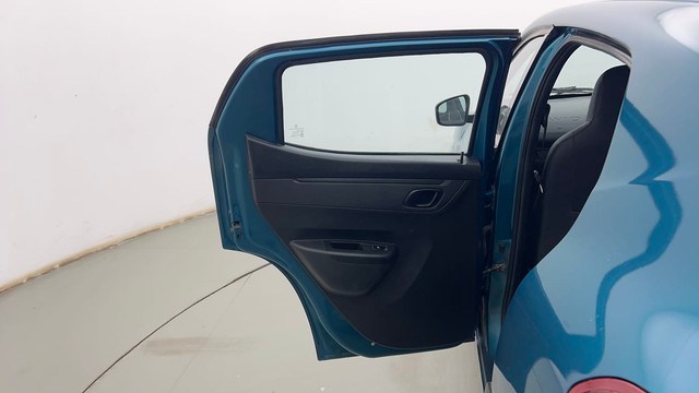 Second-hand 2021 Renault KWID 1.0 RXT Opt for sale in Kolkata-34