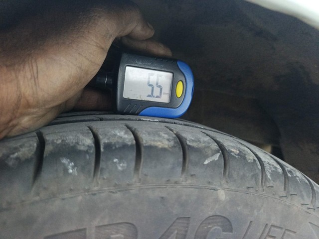 Second-hand 2017 Hyundai EON Sportz for sale in Visakhapatnam-25