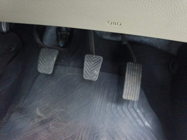 Second-hand 2017 Hyundai EON Sportz for sale in Visakhapatnam-14