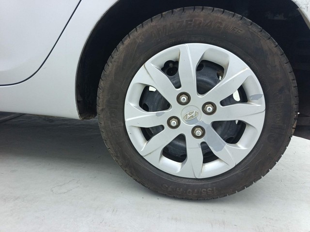 Second-hand 2017 Hyundai EON Sportz for sale in Visakhapatnam-19