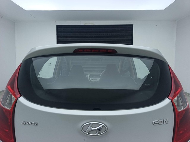 Second-hand 2017 Hyundai EON Sportz for sale in Visakhapatnam-36