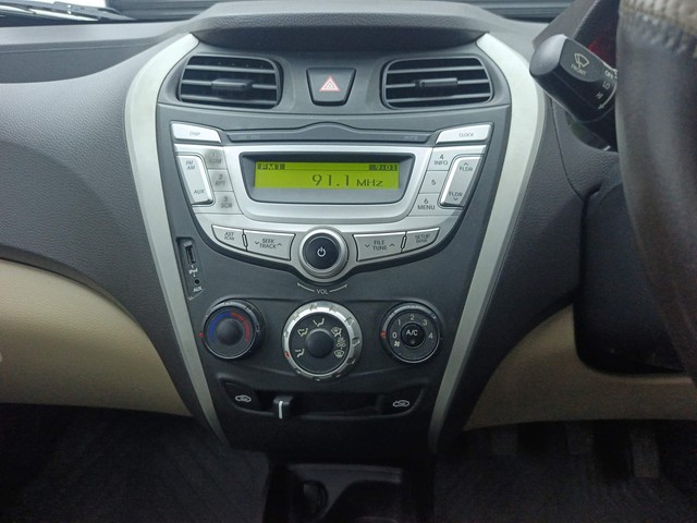 Second-hand 2017 Hyundai EON Sportz for sale in Visakhapatnam-24